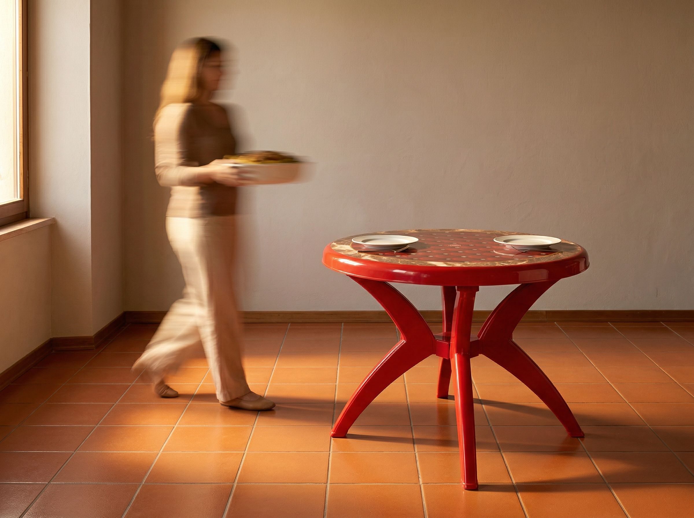 Prestige Royal Red - motion blur lifestyle